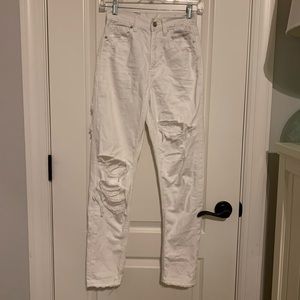 White Ripped American Eagle Mom Jeans